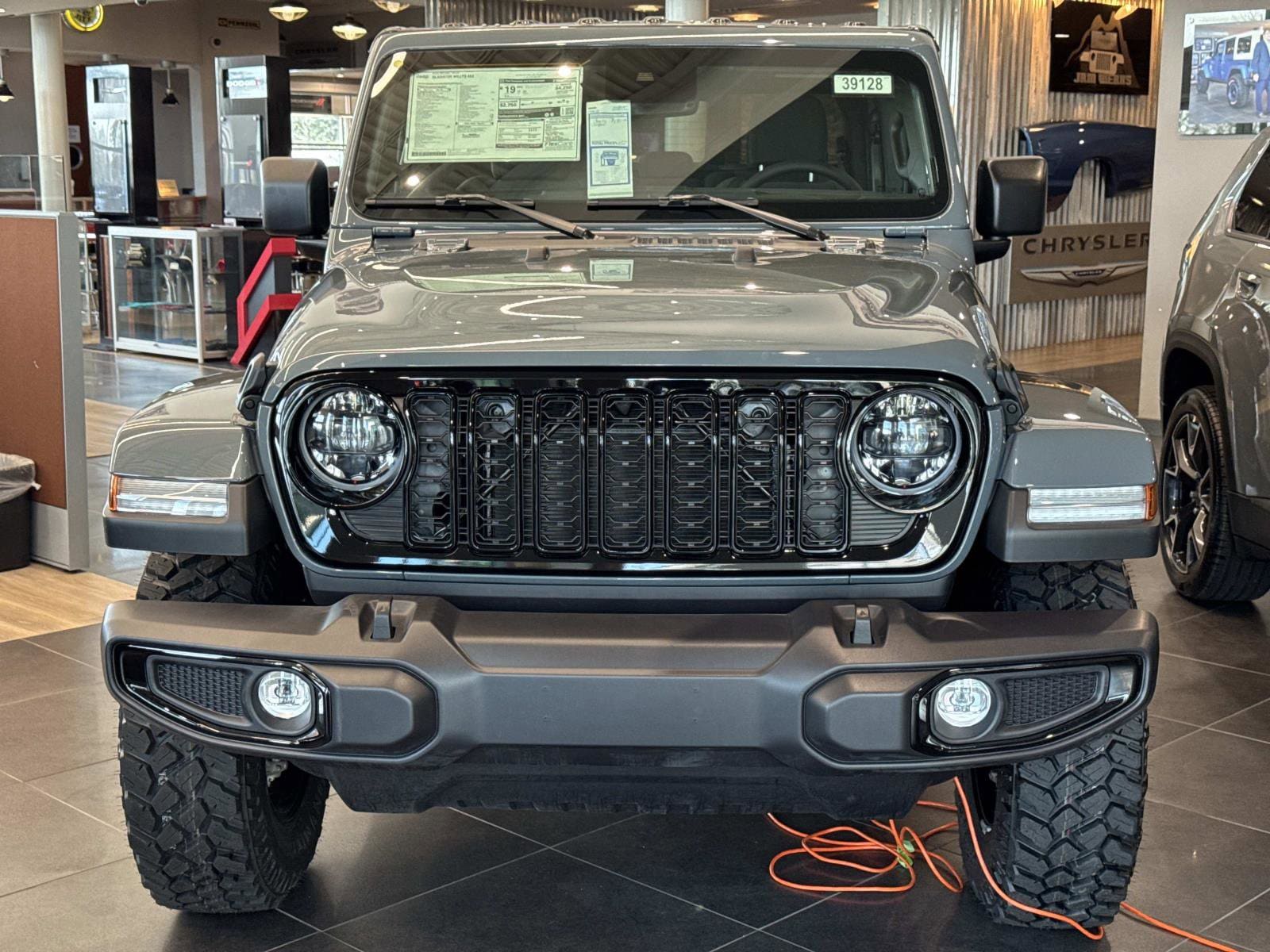 2025 Jeep Gladiator Willys - Photo 2
