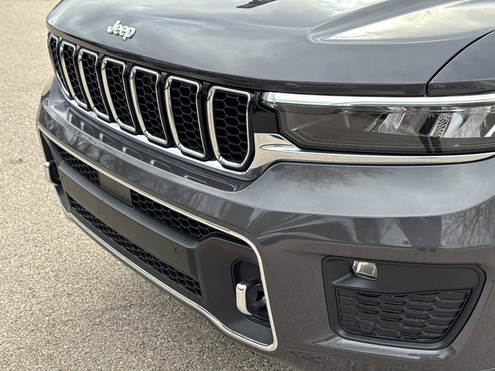 2025 Jeep Grand Cherokee Overland - Photo 10