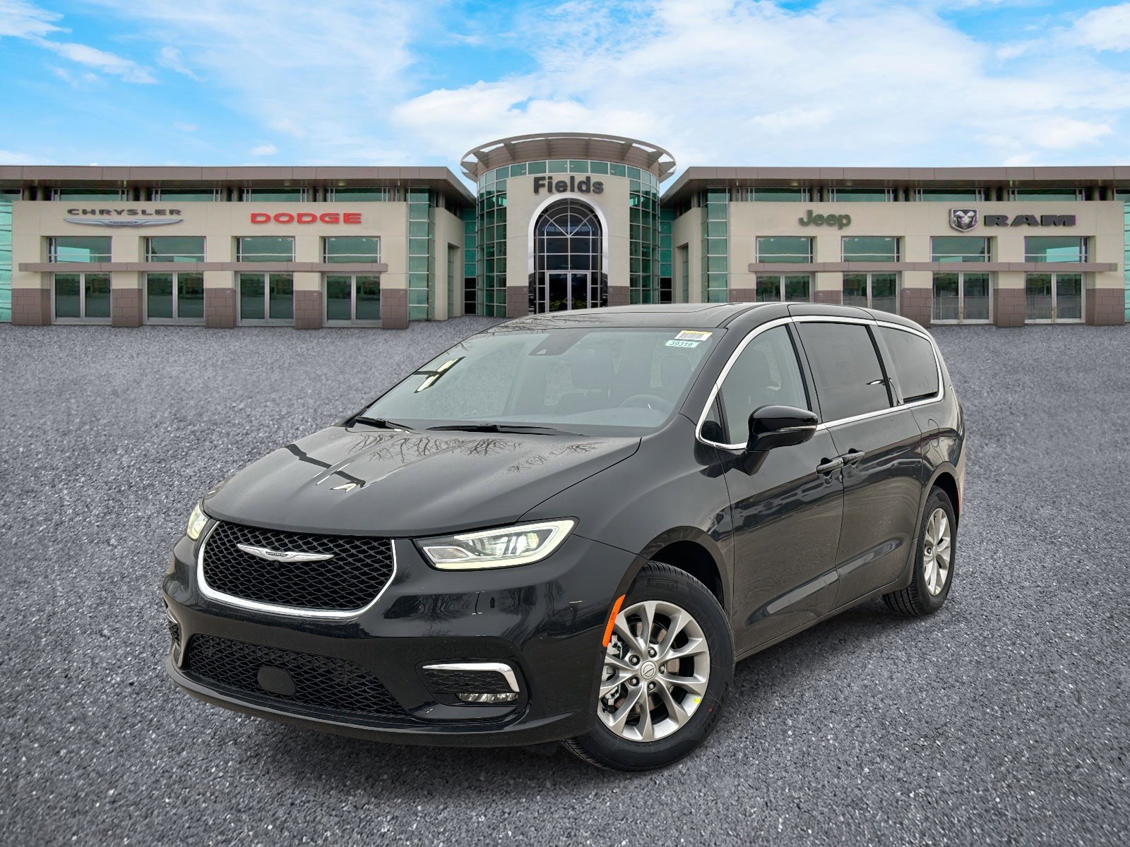 2026 Chrysler Pacifica Limited's photo