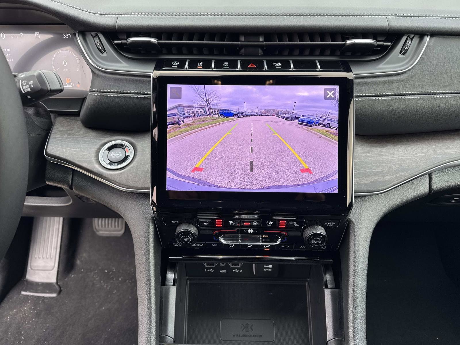 2025 Jeep Grand Cherokee Overland - Photo 25