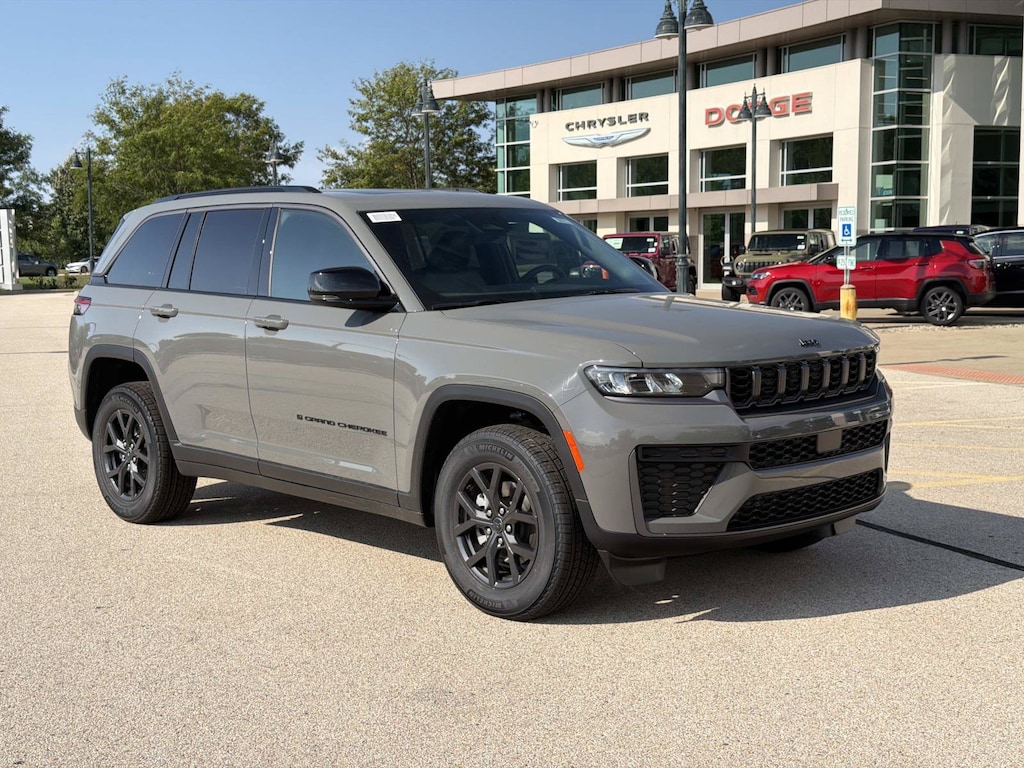 New 2027 Jeep Grand Cherokee LAREDO ALTITUDE 4X4 Sport Utility