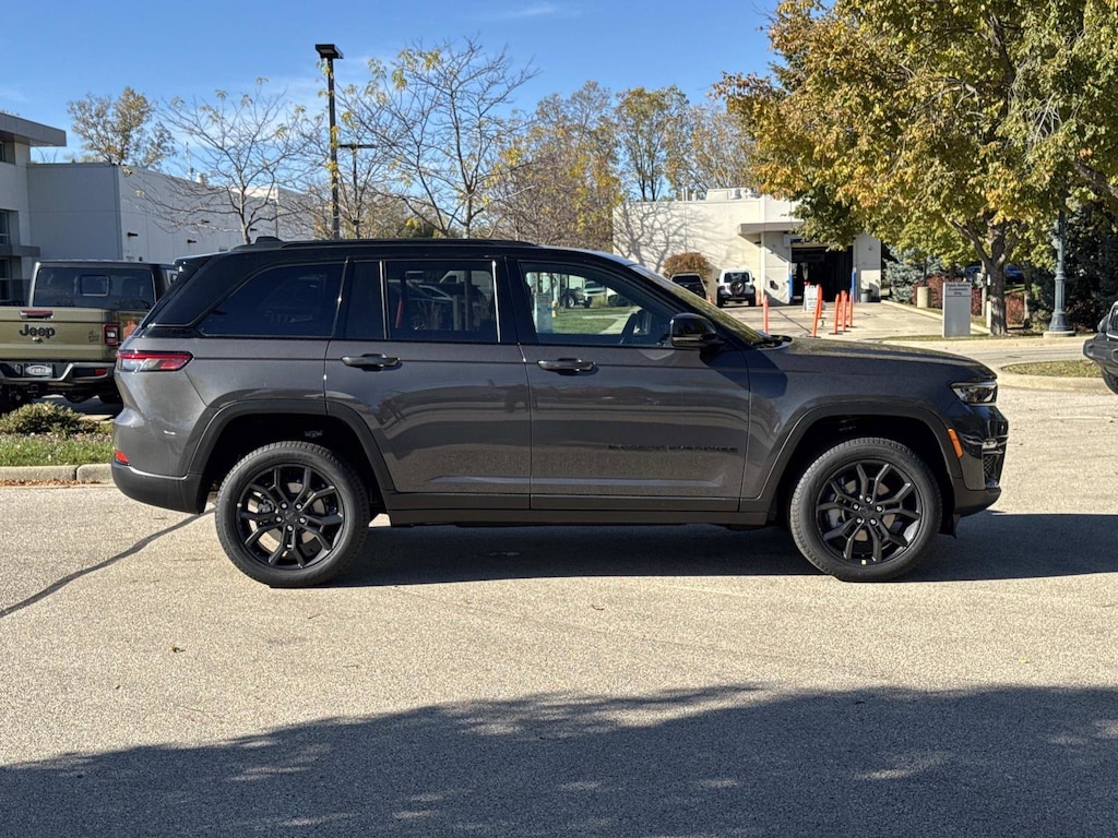 New 2025 Jeep Grand Cherokee LIMITED 4X4 Sport Utility