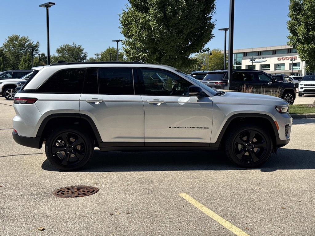 New 2025 Jeep Grand Cherokee ALTITUDE X 4X4 Sport Utility