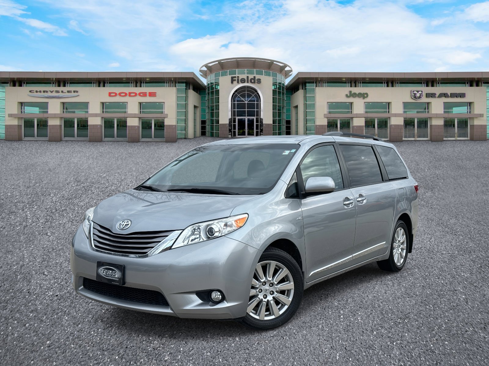 2017 Toyota Sienna XLE Premium's photo