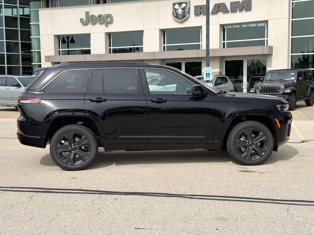 New 2027 Jeep Grand Cherokee 2 Row LIMITED 4X4 Sport Utility