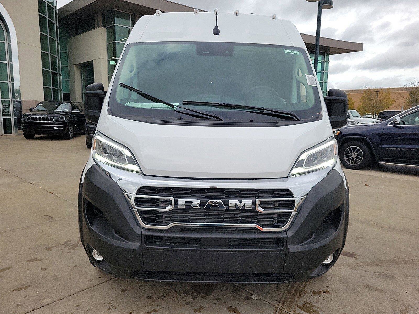 2025 Ram ProMaster 2500 Cargo Van photo 4