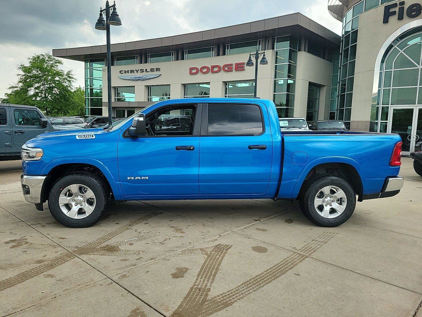 2025 Ram 1500 Big Horn photo 2