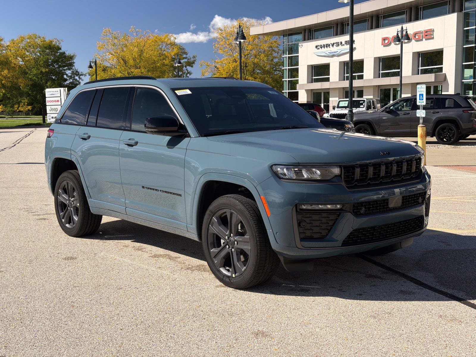 New 2027 Jeep Grand Cherokee 2 Row LIMITED 4X4 Sport Utility