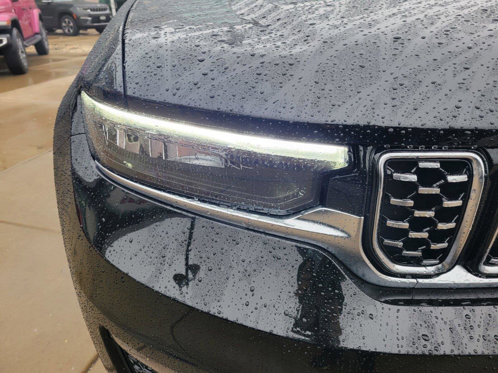 2025 Jeep Grand Cherokee L Summit Reserve photo 4
