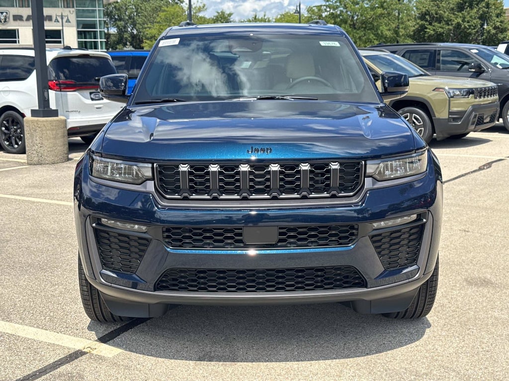 New 2026 Jeep Grand Cherokee L LIMITED 4X4 Sport Utility