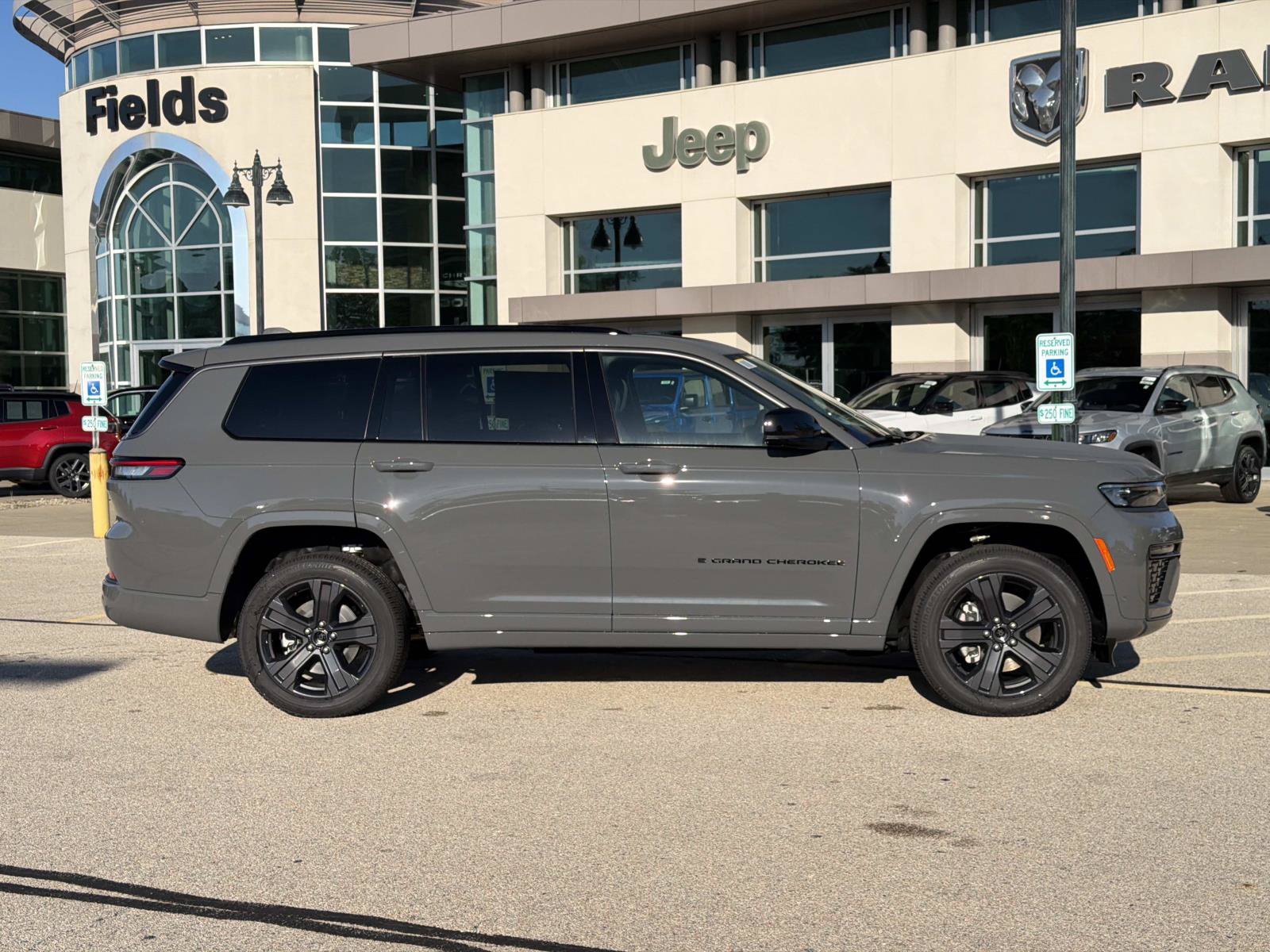 New 2027 Jeep Grand Cherokee L 3 Row LIMITED 4X4 Sport Utility