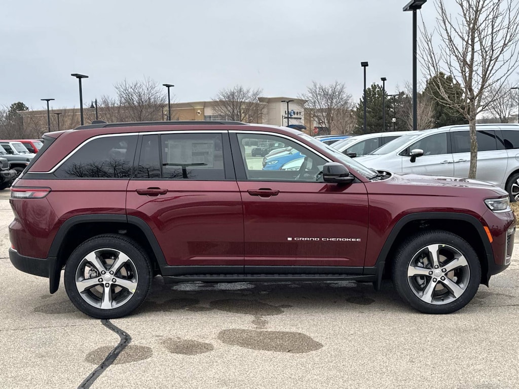 New 2026 Jeep Grand Cherokee LIMITED 4X4 Sport Utility