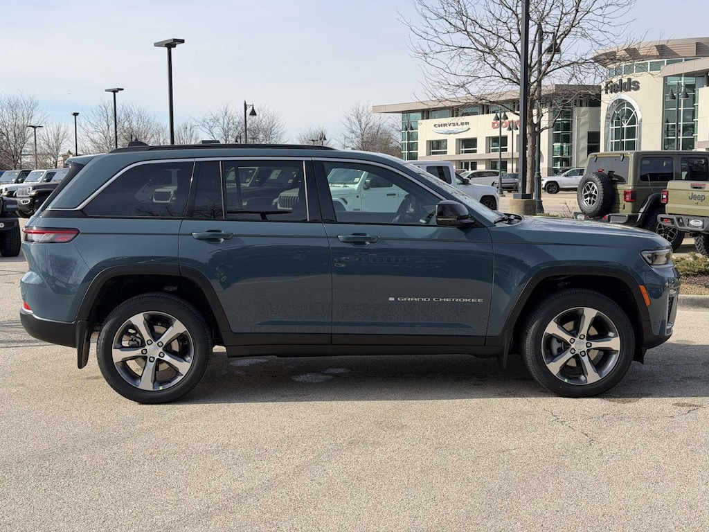 New 2026 Jeep Grand Cherokee LIMITED 4X4 Sport Utility