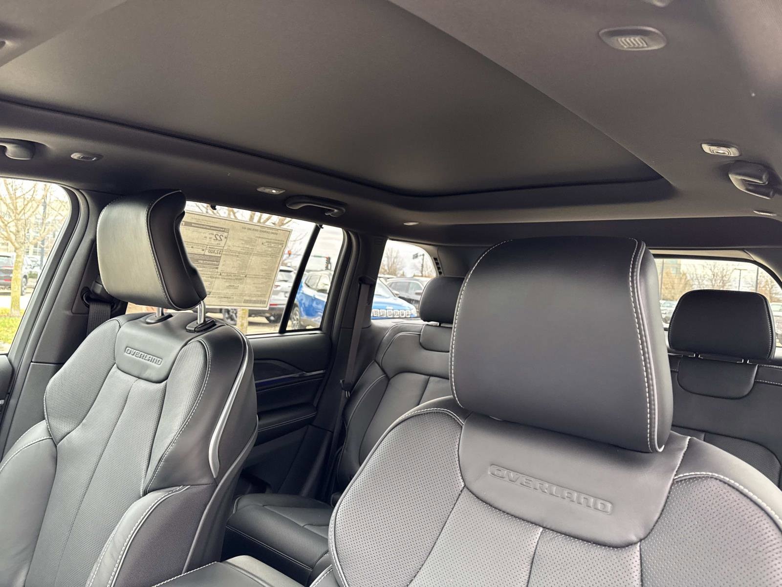 2025 Jeep Grand Cherokee Overland - Photo 33
