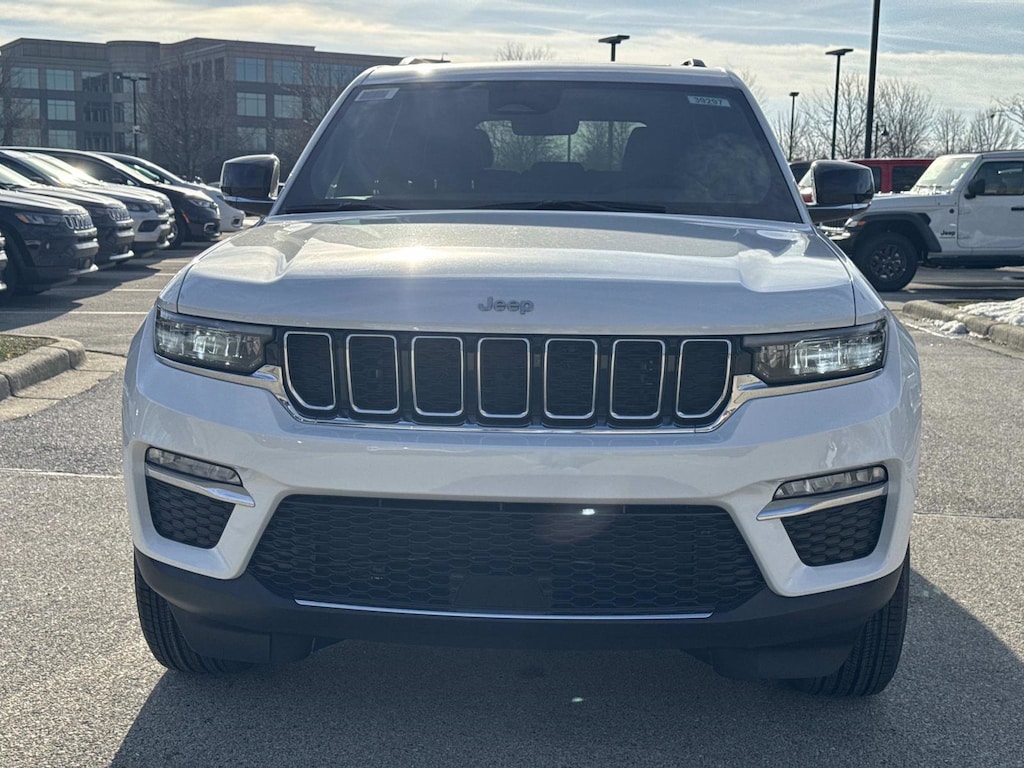 New 2025 Jeep Grand Cherokee LIMITED 4X4 Sport Utility