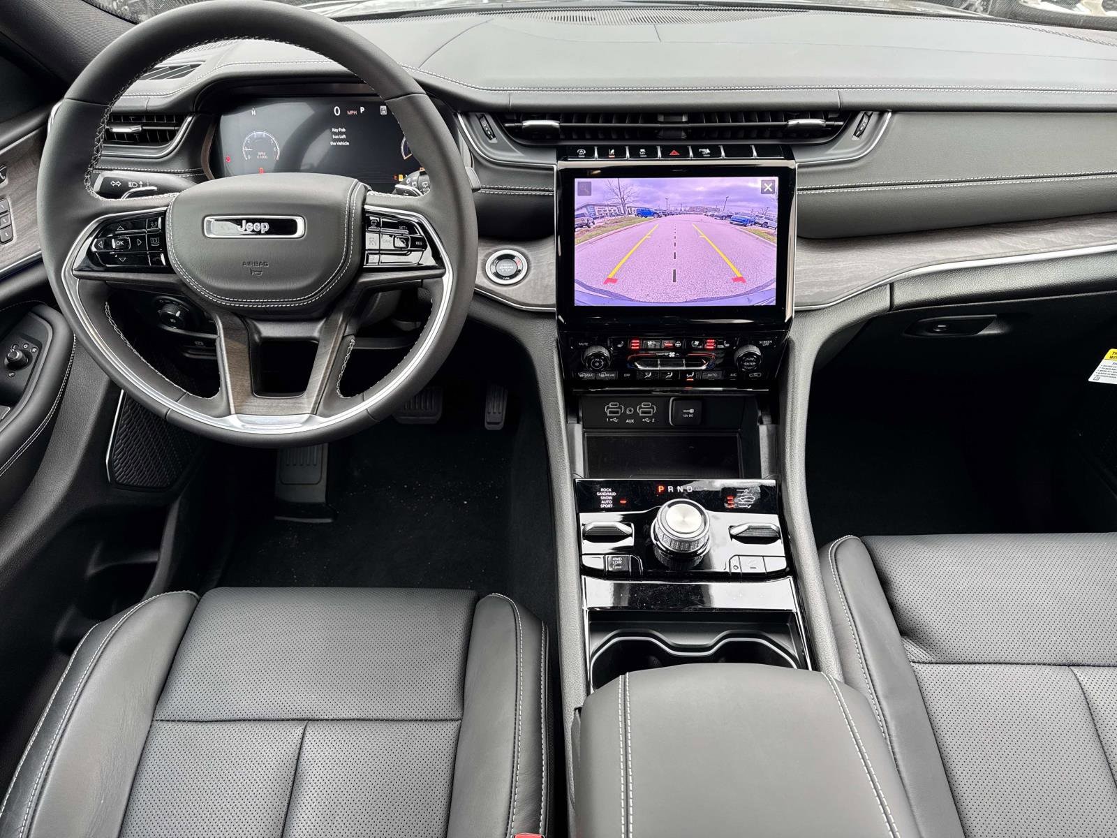 2025 Jeep Grand Cherokee Overland - Photo 15