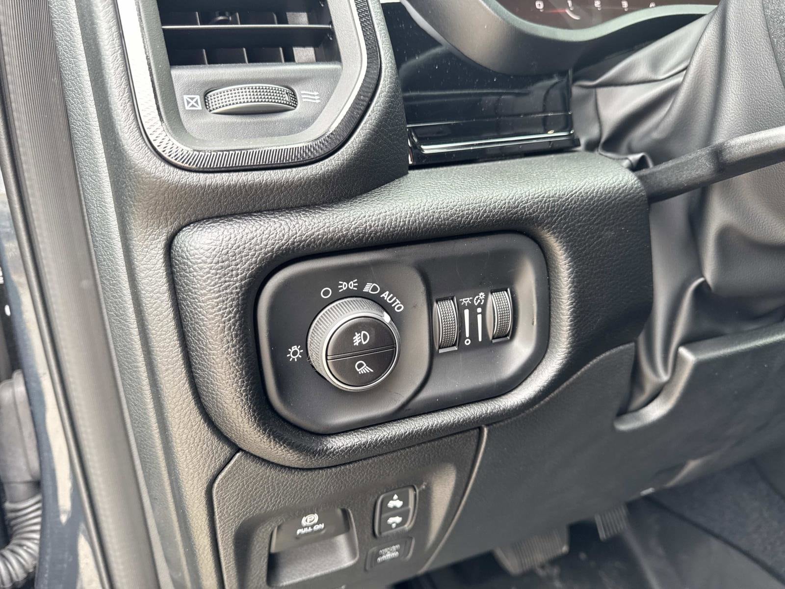 2026 RAM 1500 Rebel - Photo 33