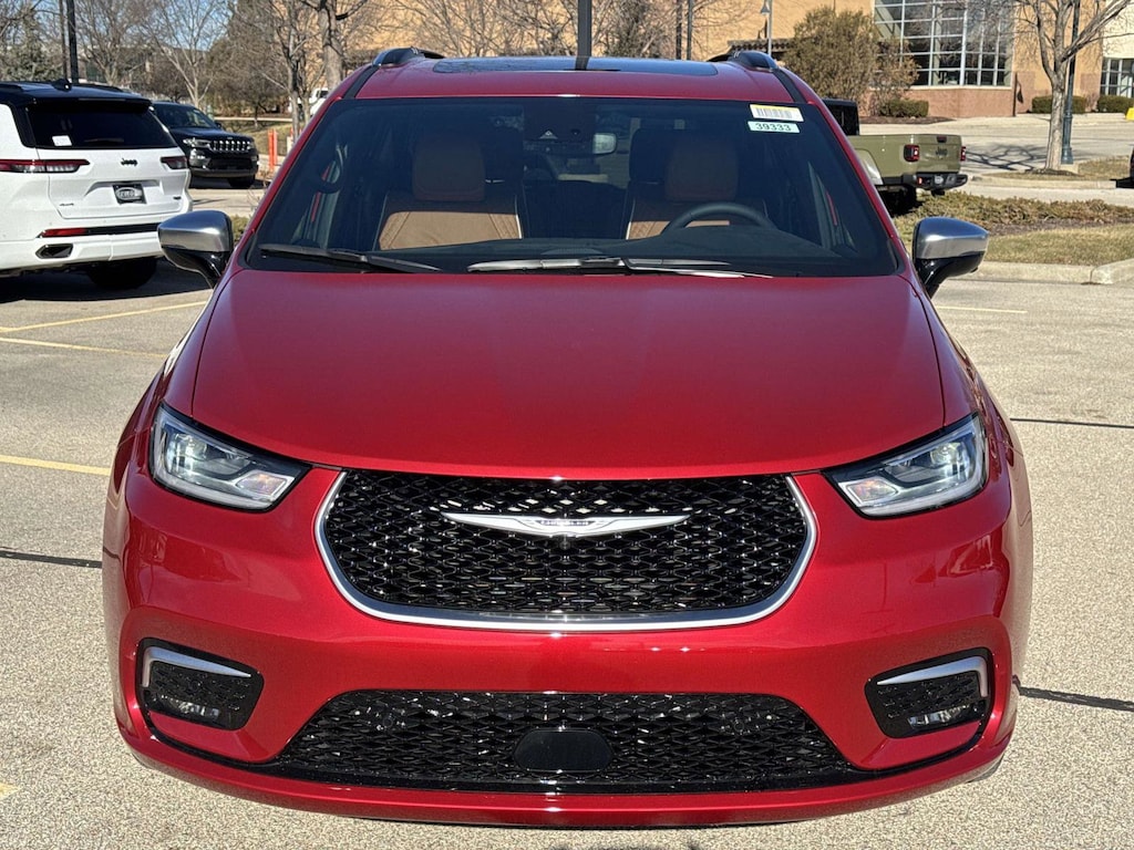 New 2026 Chrysler Pacifica PINNACLE AWD Passenger Van