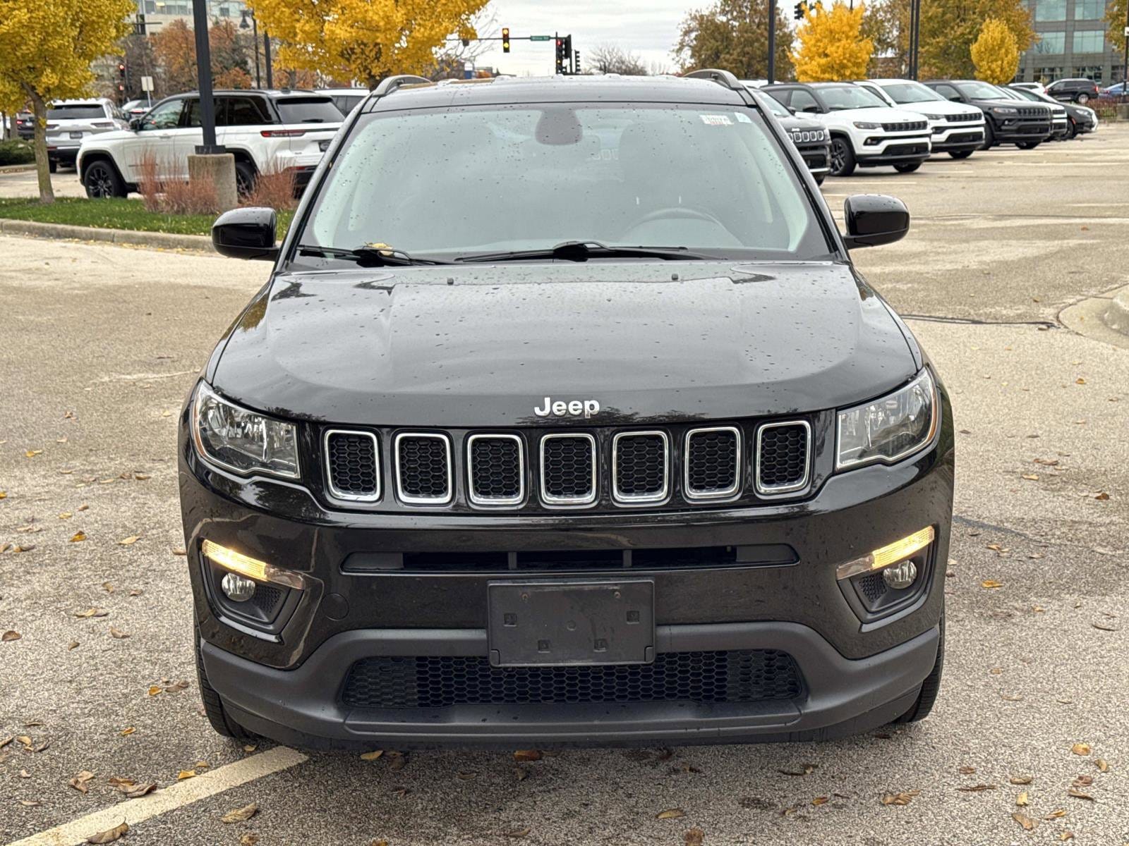 Used 2018 Jeep Compass Latitude with VIN 3C4NJDBB0JT180514 for sale in Glenview, IL