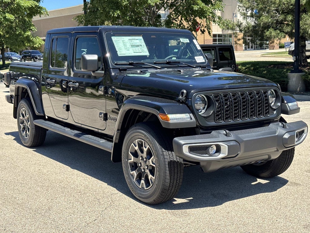 New 2026 Jeep Gladiator SAHARA 4X4 Pickup