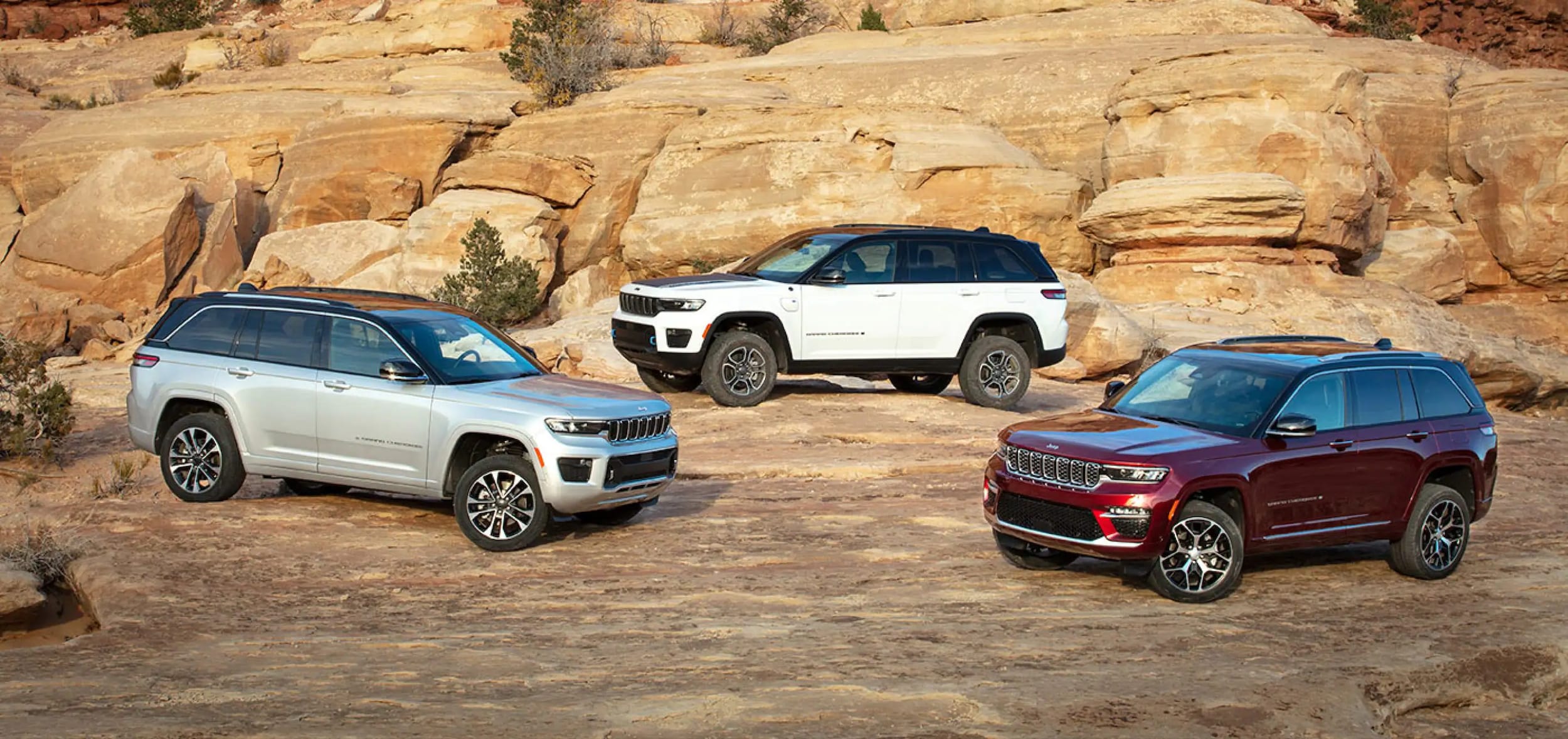 2023-jeep-grand-cherokee-trio.png