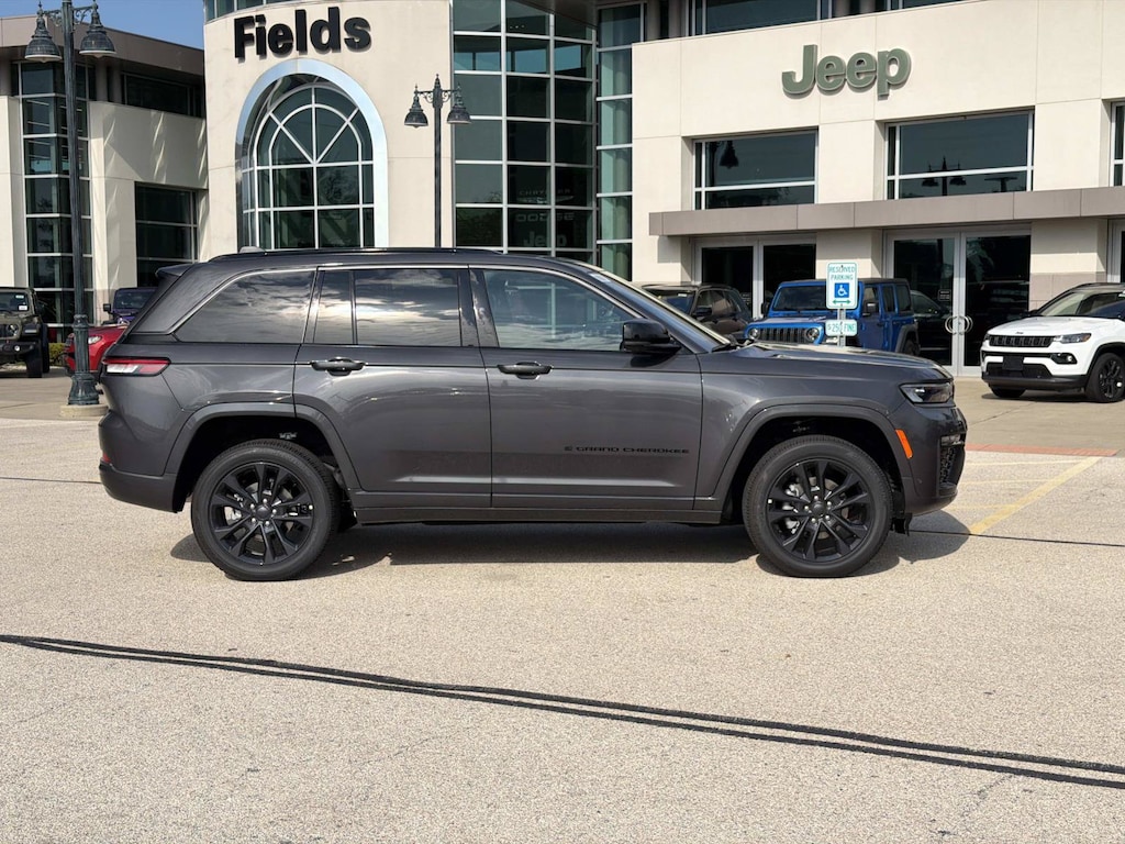New 2026 Jeep Grand Cherokee LIMITED RESERVE 4X4 Sport Utility