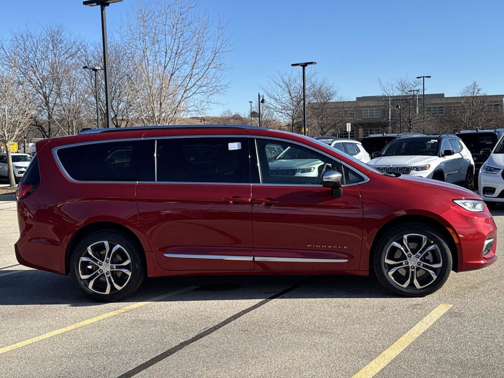 New 2026 Chrysler Pacifica PINNACLE AWD Passenger Van