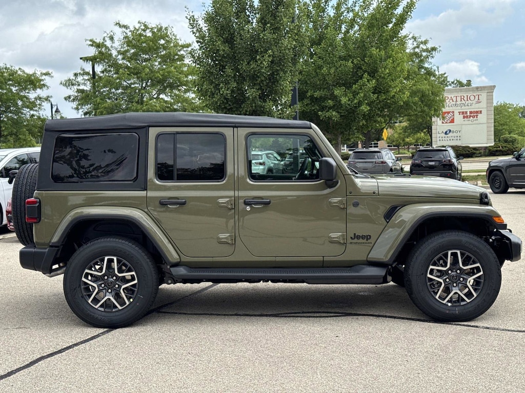 New 2026 Jeep Wrangler 4-DOOR SAHARA Sport Utility