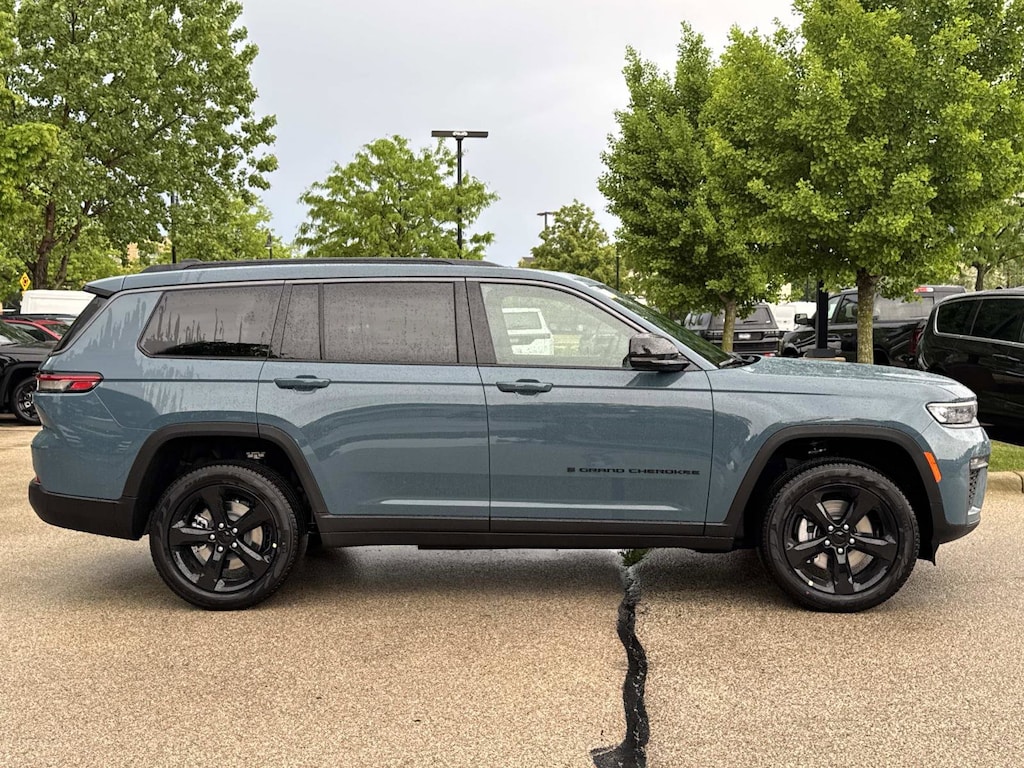 New 2026 Jeep Grand Cherokee L LIMITED 4X4 Sport Utility