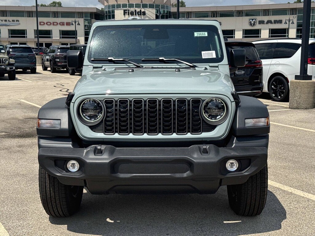 New 2026 Jeep Wrangler 4-DOOR SPORT S Sport Utility