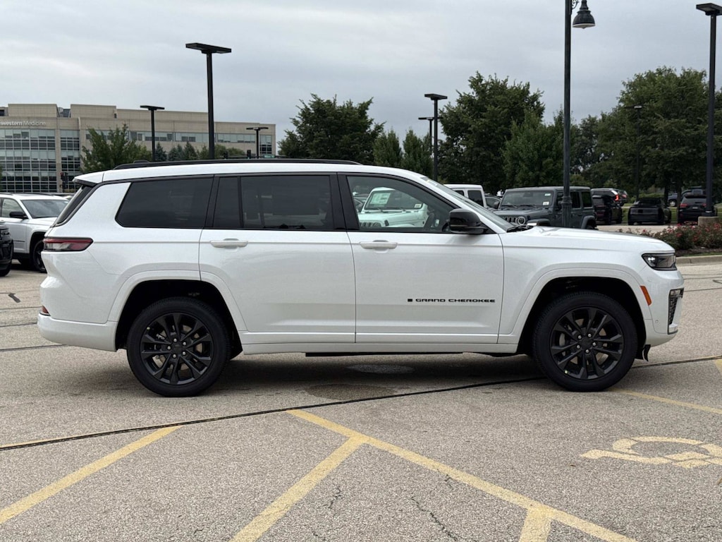 New 2026 Jeep Grand Cherokee L LIMITED RESERVE 4X4 Sport Utility