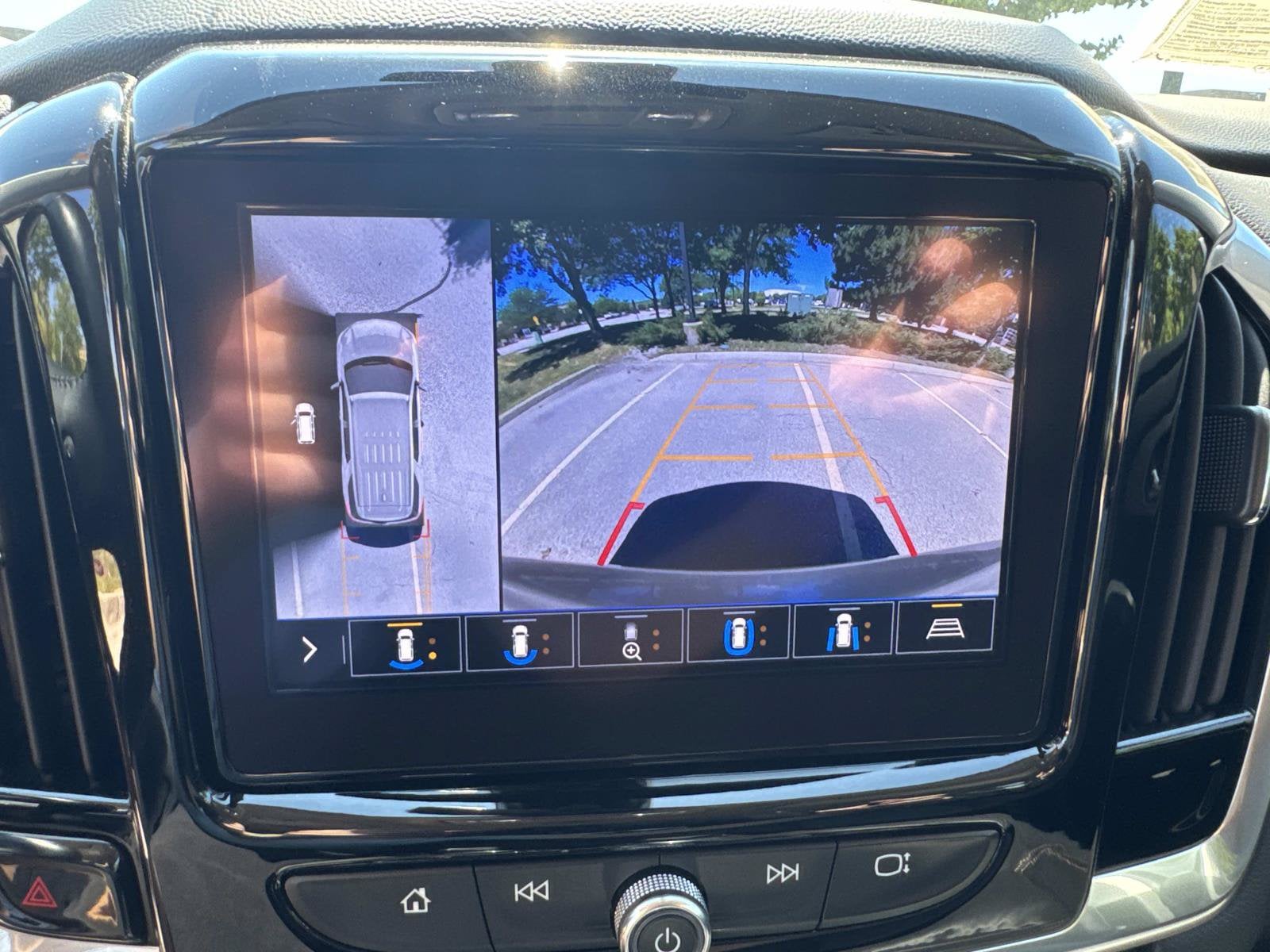 2020 Chevrolet Traverse RS - Photo 24