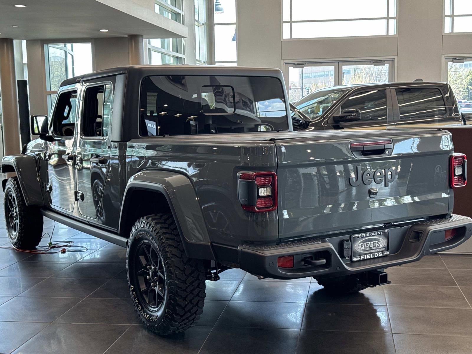 2025 Jeep Gladiator Willys - Photo 8
