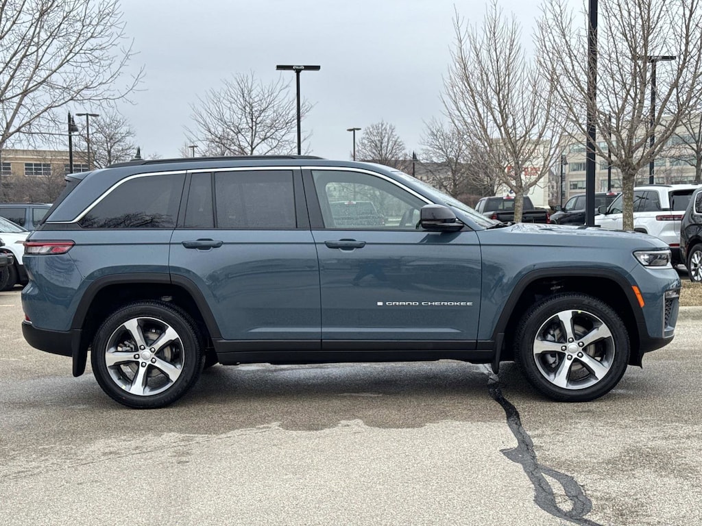 New 2026 Jeep Grand Cherokee LIMITED 4X4 Sport Utility