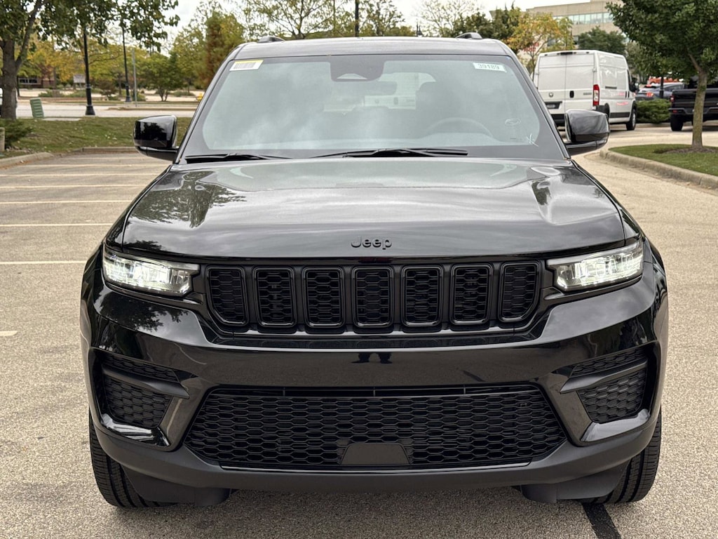 New 2025 Jeep Grand Cherokee ALTITUDE X 4X4 Sport Utility