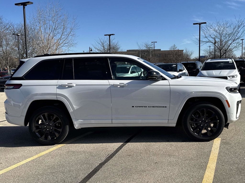 New 2026 Jeep Grand Cherokee LIMITED RESERVE 4X4 Sport Utility