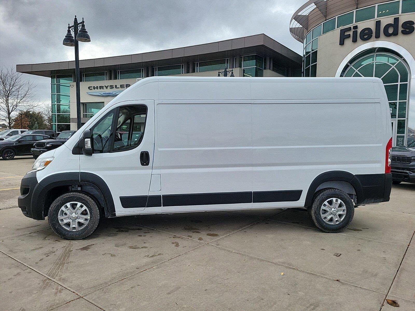 2025 Ram ProMaster 2500 Cargo Van photo 2