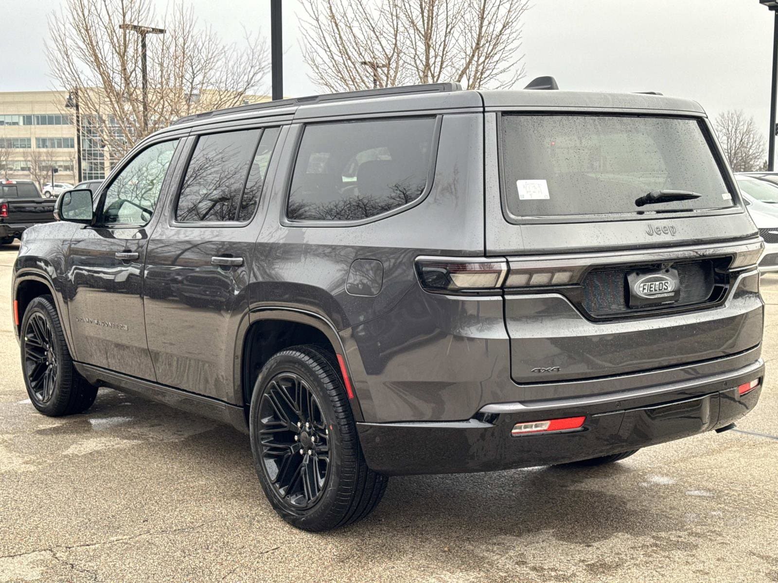 View vehicle photo 7