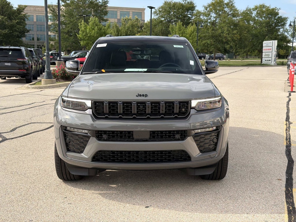 New 2027 Jeep Grand Cherokee 2 Row SUMMIT 4X4 Sport Utility