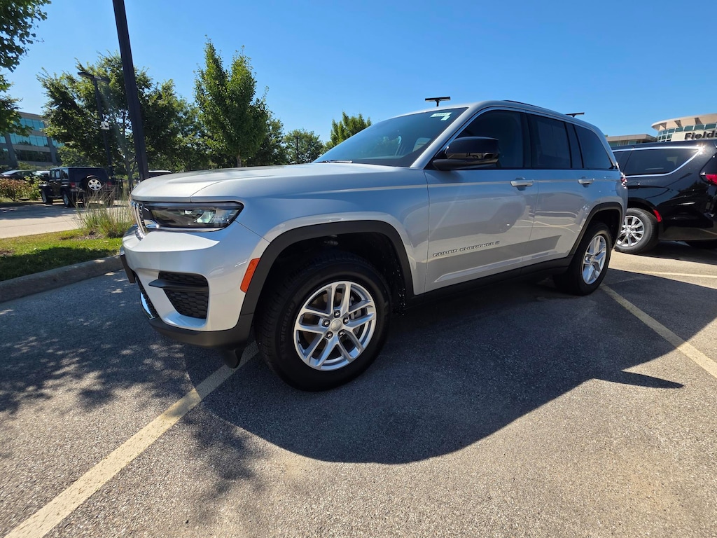 Used 2025 Jeep Grand Cherokee Laredo X Laredo X 4x4