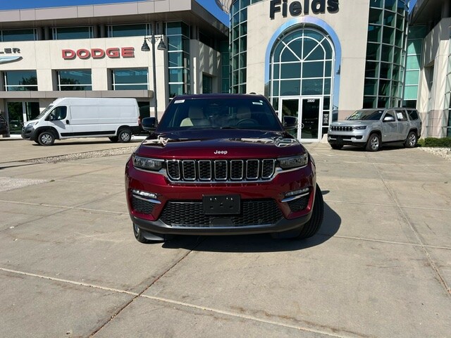 2025 Jeep Grand Cherokee Limited photo 3