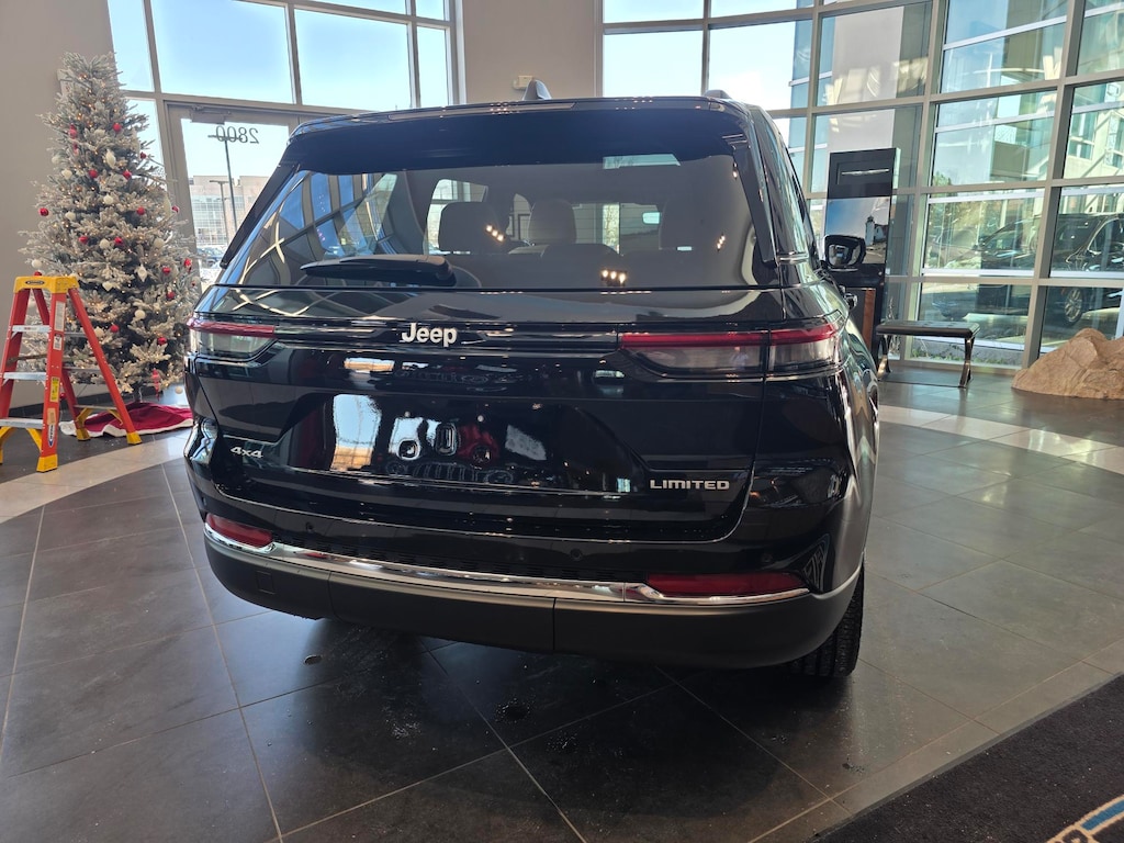 Used 2025 Jeep Grand Cherokee Limited Limited 4x4
