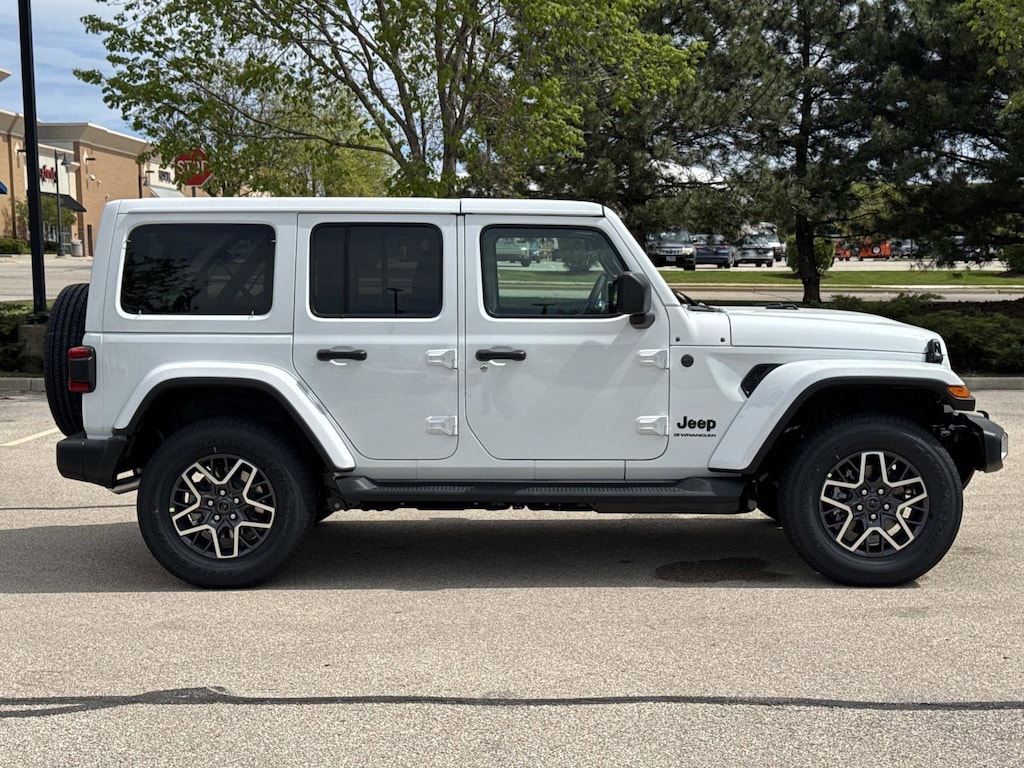 New 2026 Jeep Wrangler 4-DOOR SAHARA Sport Utility