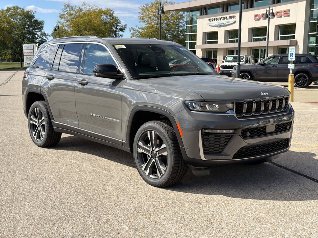 New 2027 Jeep Grand Cherokee LIMITED 4X4 Sport Utility