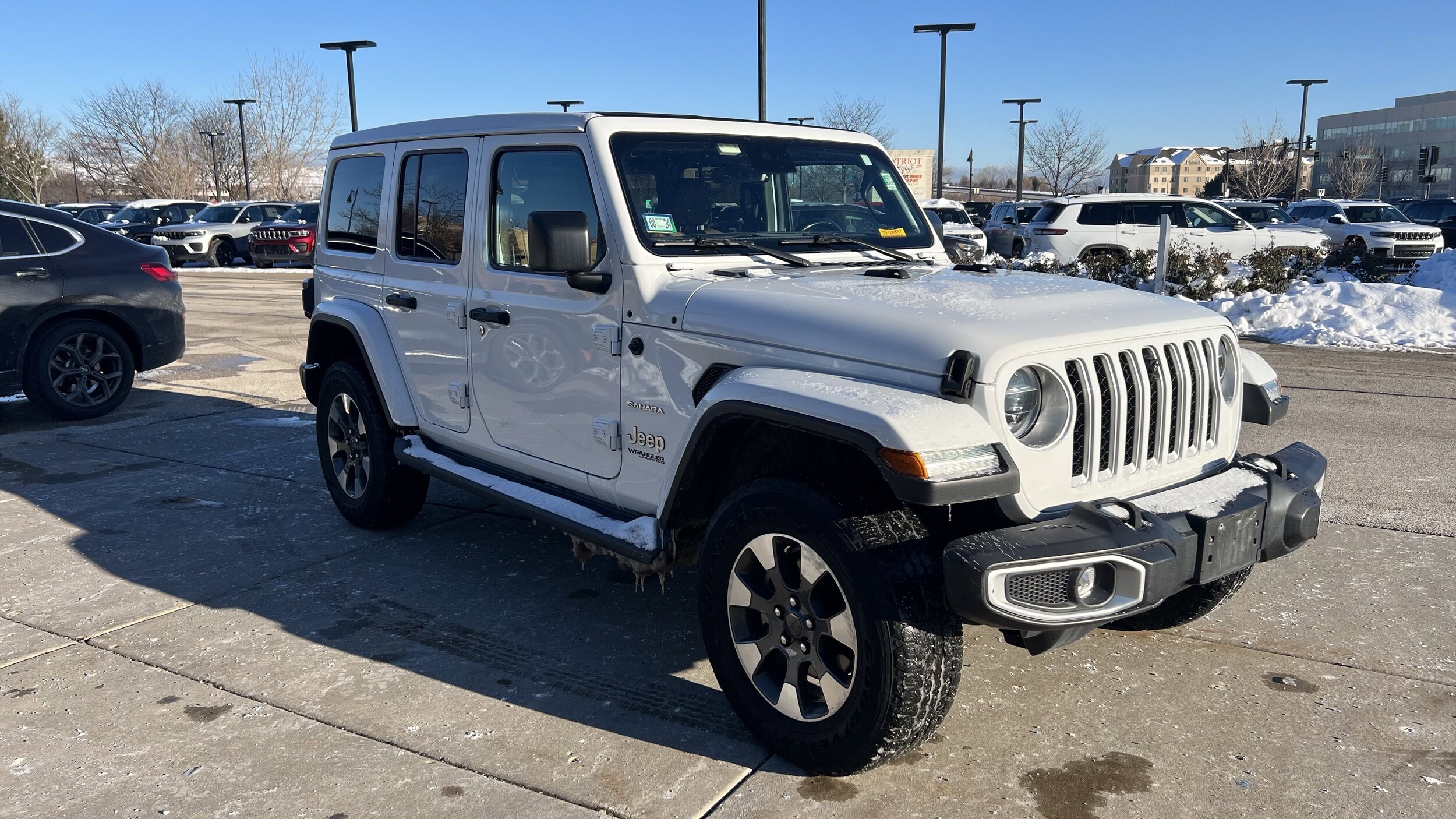 2021 Jeep Wrangler Unlimited Sahara photo 3