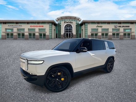 2024 Rivian R1S Adventure