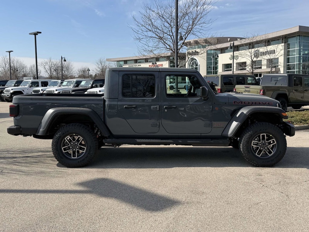 New 2026 Jeep Gladiator MOJAVE 4X4 Pickup
