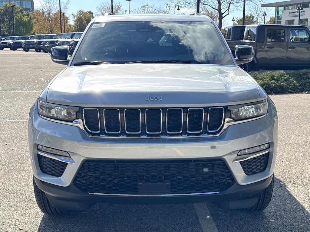 New 2025 Jeep Grand Cherokee LIMITED 4X4 Sport Utility