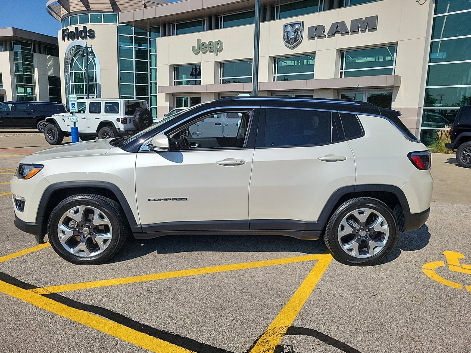 Certified 2021 Jeep Compass Limited with VIN 3C4NJCCB3MT514421 for sale in Glenview, IL