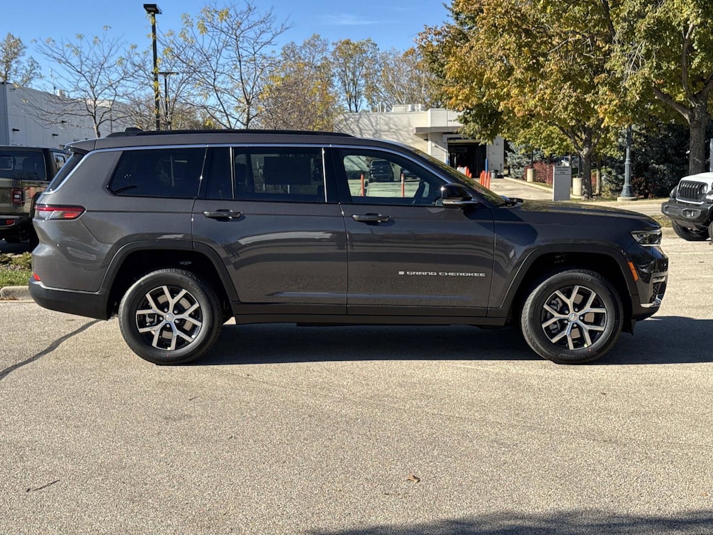 New 2025 Jeep Grand Cherokee L LIMITED 4X4 Sport Utility